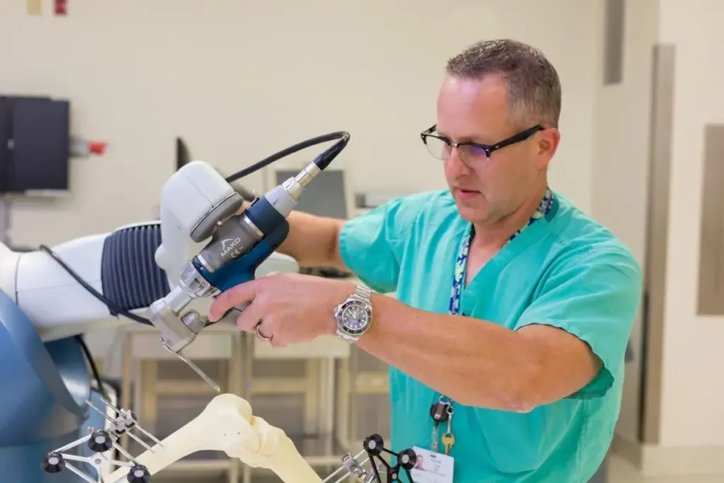 Mako Knee Replacement: Ending Chronic Pain