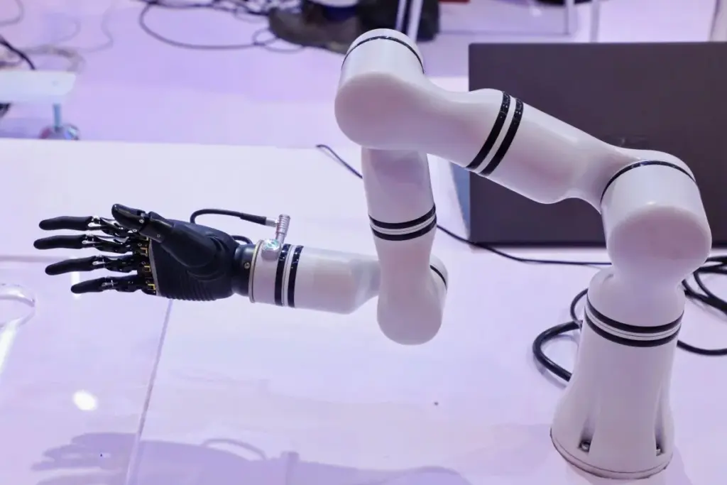 Prosthetic Arm: The Best Elite Life Miracle