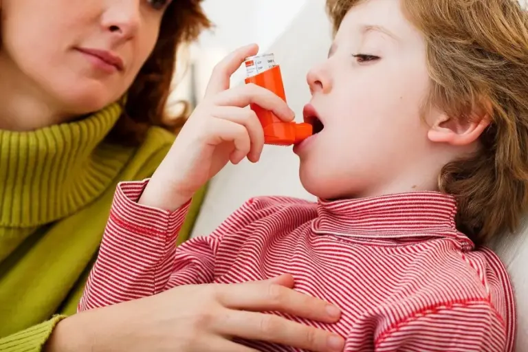 How to Tell If Your Newborn Has Asthma: Early Signs