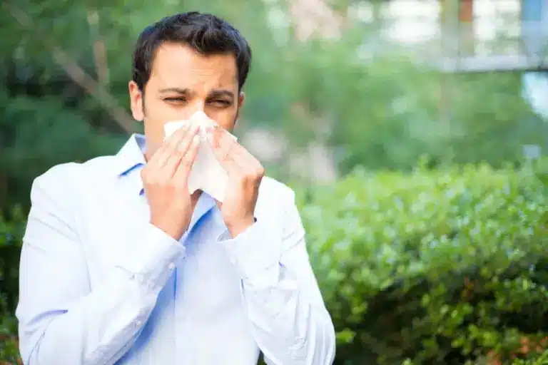 How to Manage Allergic Rhinitis and Asthma