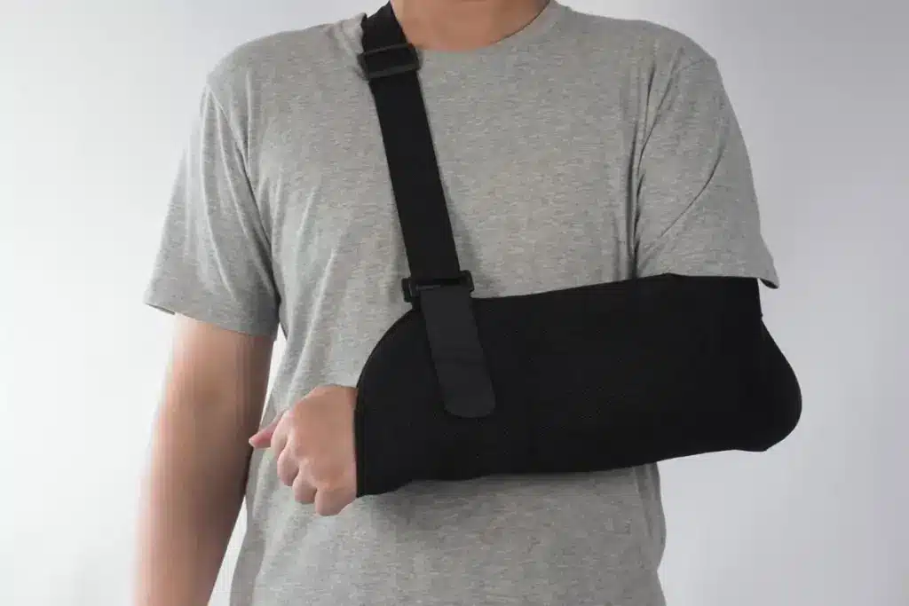 Arm Sling: Amazing Tips For Vital Comfort 2 Types of arm sling and their specific uses