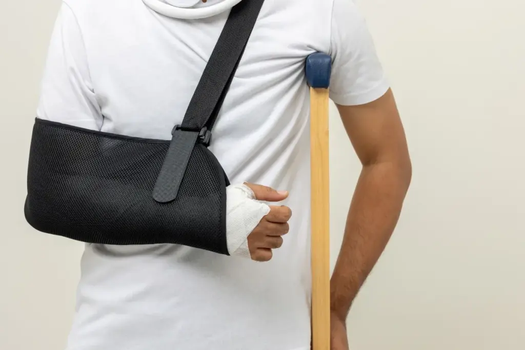 Arm Sling: Amazing Comfort For Healthy Support 3 Types of Arm Slings for Different Conditions