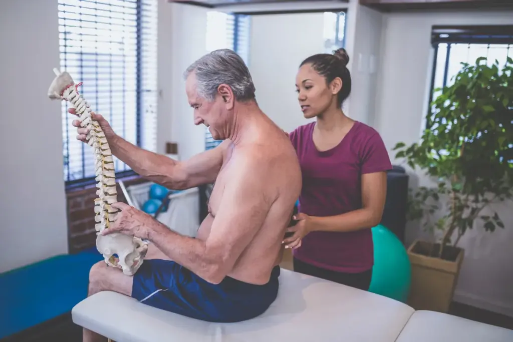 Recognizing the Signs and Symptoms of Scoliosis