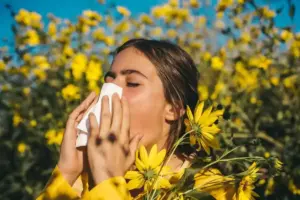 How to Treat Tree Pollen Allergies : Symptoms & Relief