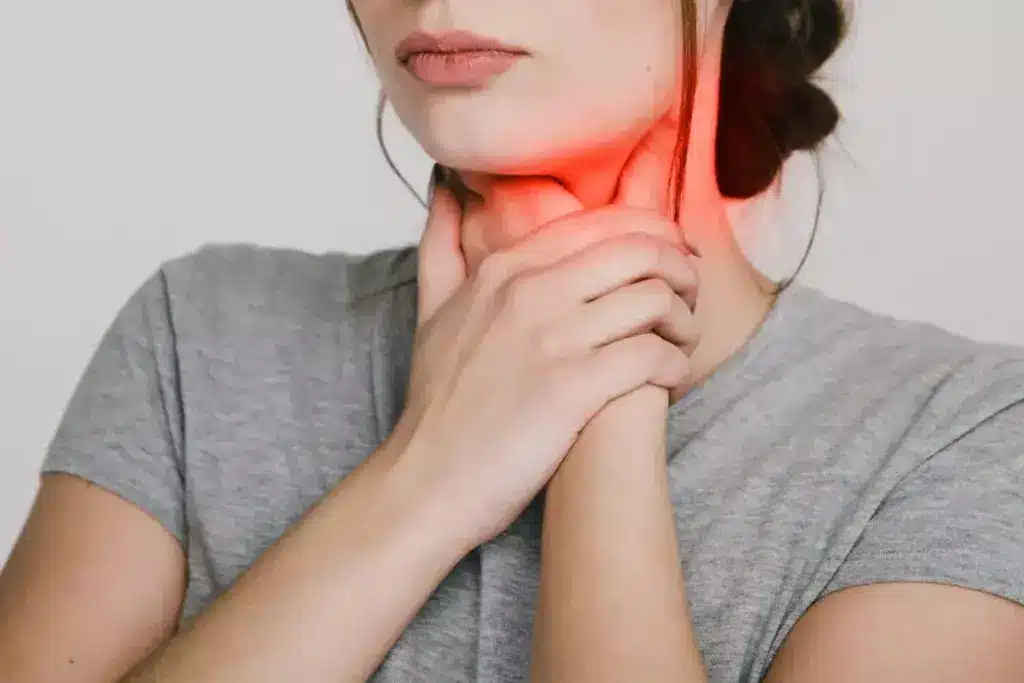 How to Get Rid of Sore Throat and Clogged Ears 3 Common Causes of Sore Throat and Clogged Ears