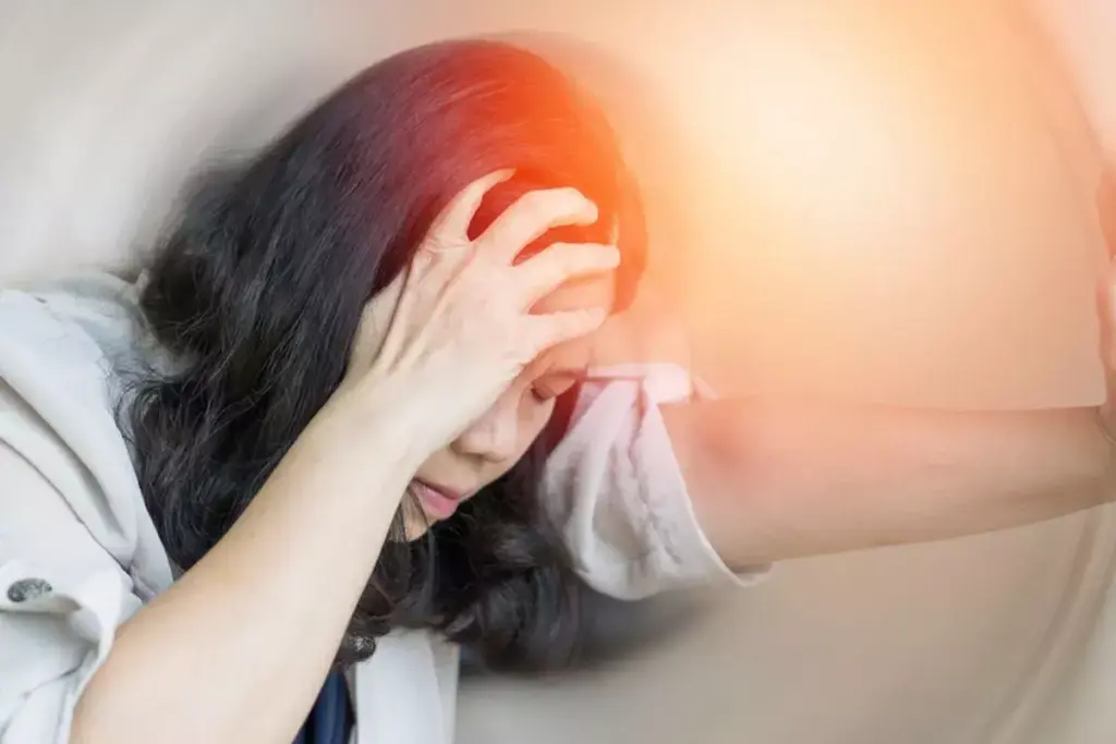 7 Inner Ear Problem Symptoms: Signs of Labyrinthitis and Vestibular Disorders 2 7 Inner Ear Problem Symptoms: Signs of Labyrinthitis and Vestibular Disorders