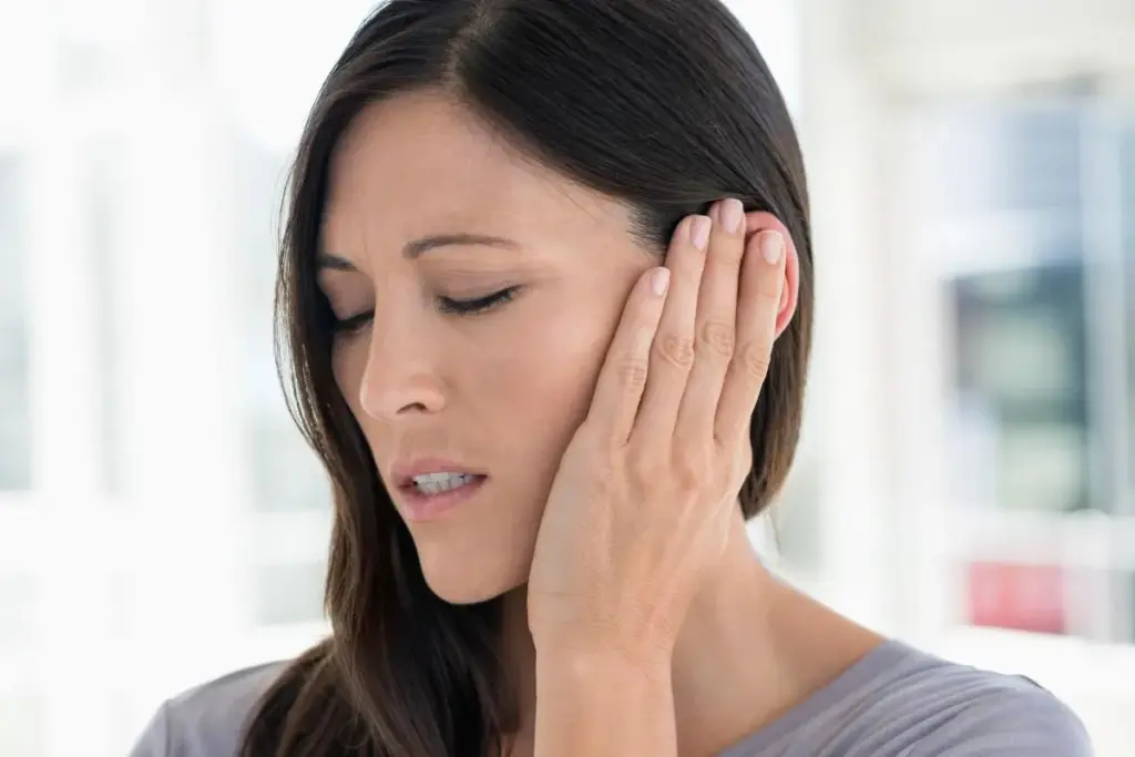 Why Does My Ear Feel Like It's Vibrating? Causes and Solutions