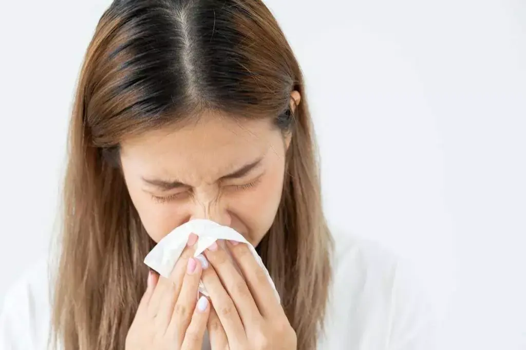 How to Get Rid of Green Snot: Color Guide 3 image 2583 LIV Hospital