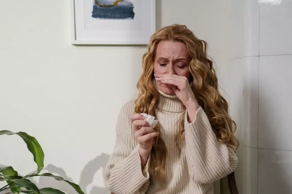 Why Is My Snot Black? Causes and When to Worry 2 image 2591 LIV Hospital