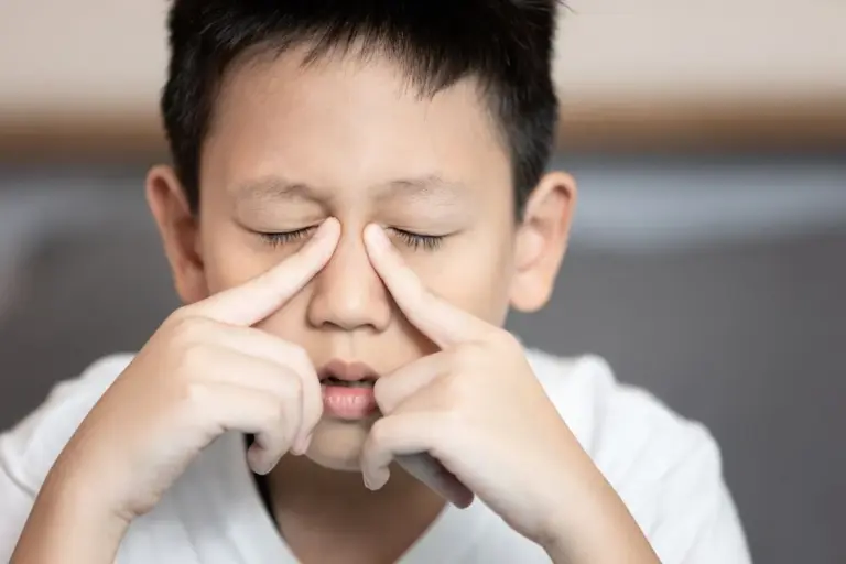 Can a Sinus Infection Cause a Fever and Body Aches?