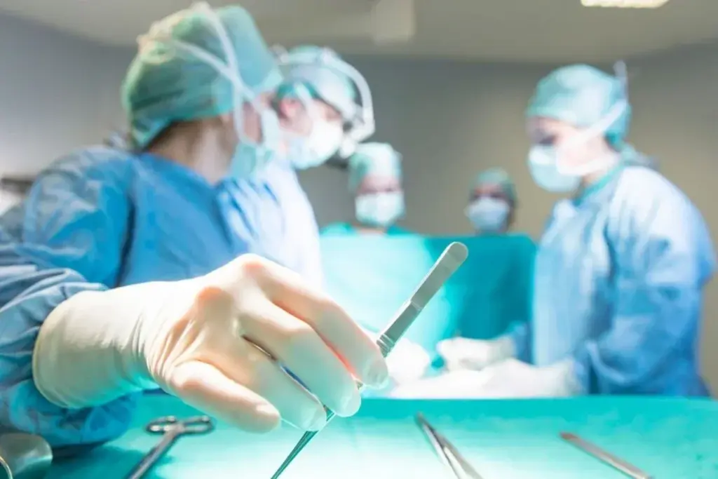 Historical Development of Minimally Invasive Thoracic Surgery