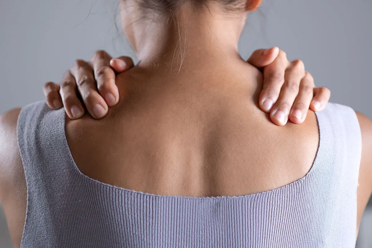 How to Relieve Right Neck and Shoulder Pain