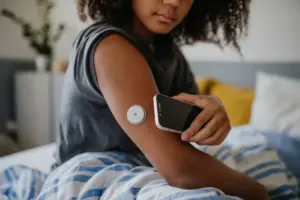 Does High Glucose Make You Sleepy? How Blood Sugar Affects Your Energy