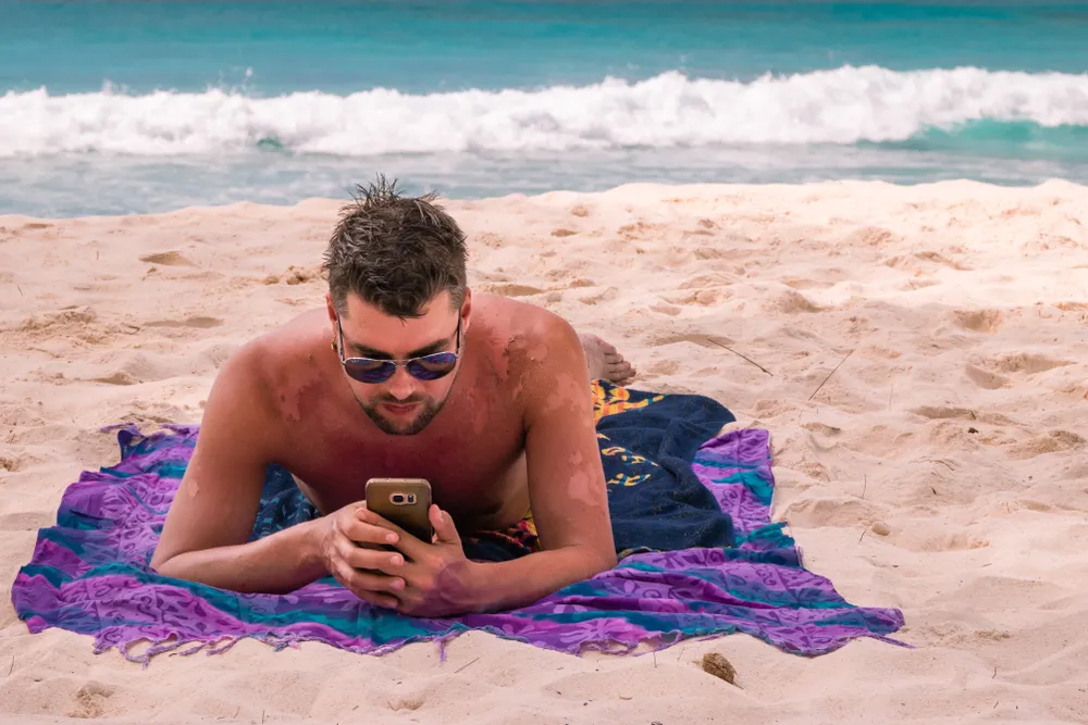 Sunburn Healing: Best Ways To Repair Skin 8 SEP 13429 image 8 LIV Hospital