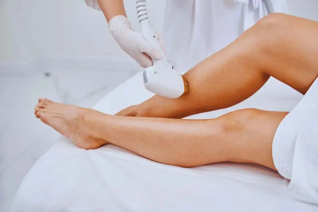 How to Remove Hyperpigmentation on Legs: Complete Guide 3 How to Remove Hyperpigmentation on Legs: Diagnosis and Treatment Options
