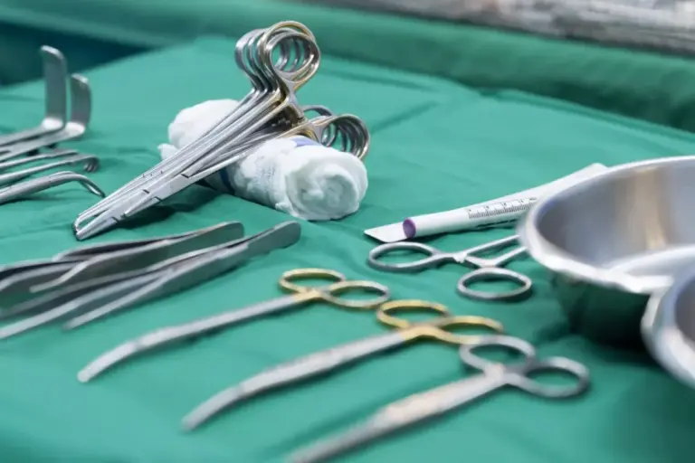 7 Essential Surgical Equipment and Supplies for Modern Operating Rooms