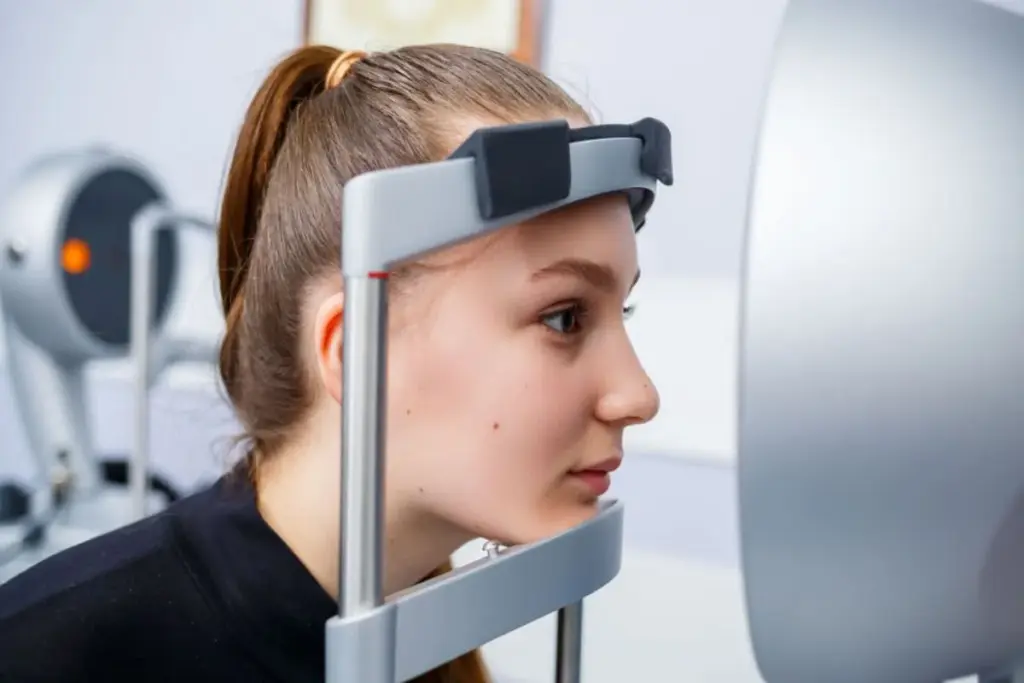 Understanding the Clinical Meaning of 20/25 Vision