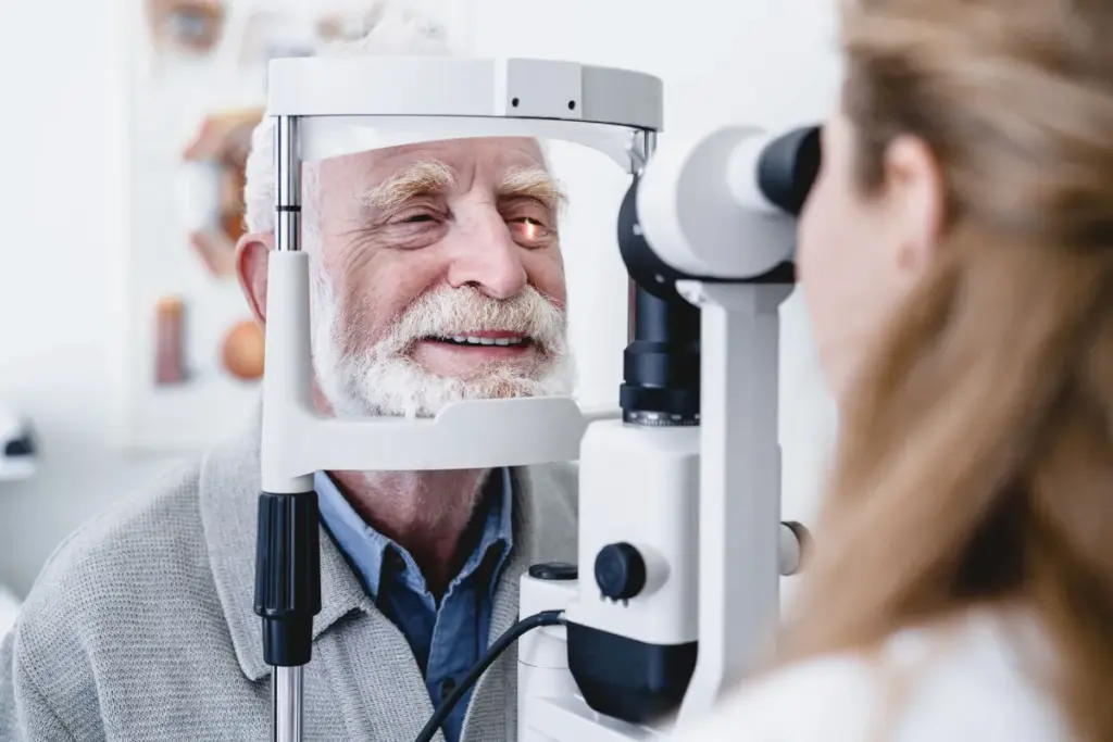 Sphere vs Cylinder Glasses: Key Differences