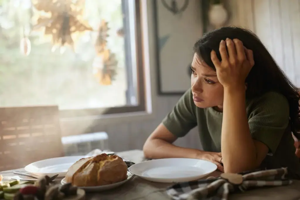 Recognizing ARFID in Adults Symptoms and Warning Signs